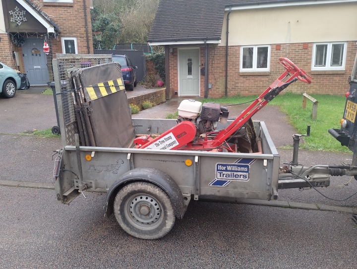 Keeping our customers happy by working on a Saturday :-) Stump grinding. Baldock, Hertfordshire.