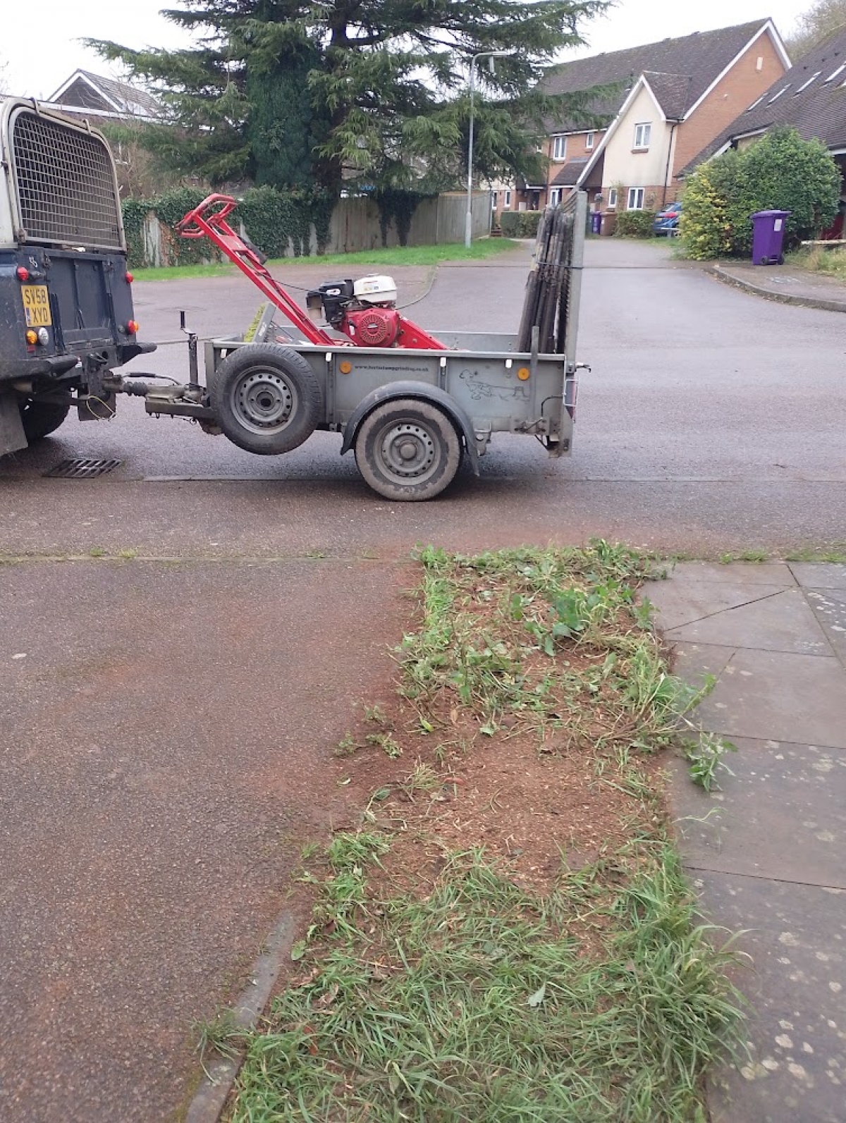 Keeping our customers happy by working on a Saturday :-) Stump grinding. Baldock, Hertfordshire.