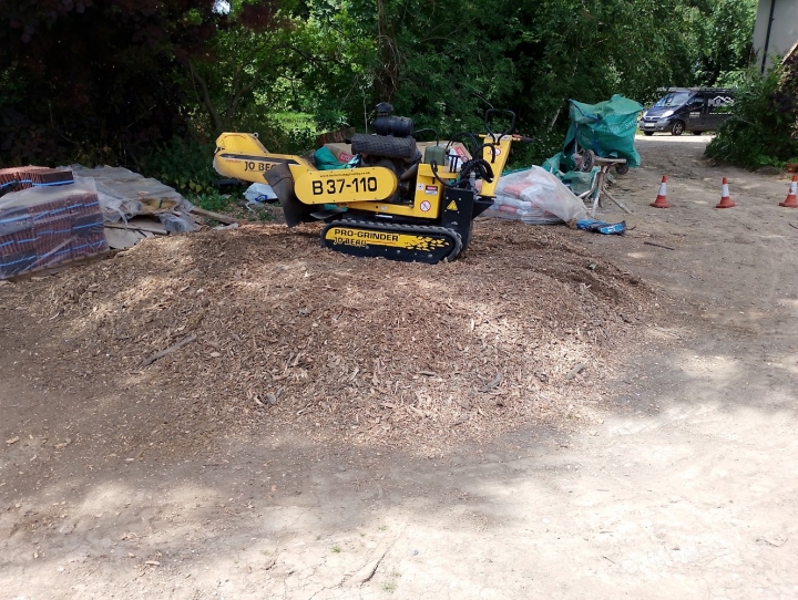 Stump Grinding - Fowlmere, Cambridgeshire We were asked to grind a stump that had previously been done by another company. The customer was very happy with the result.