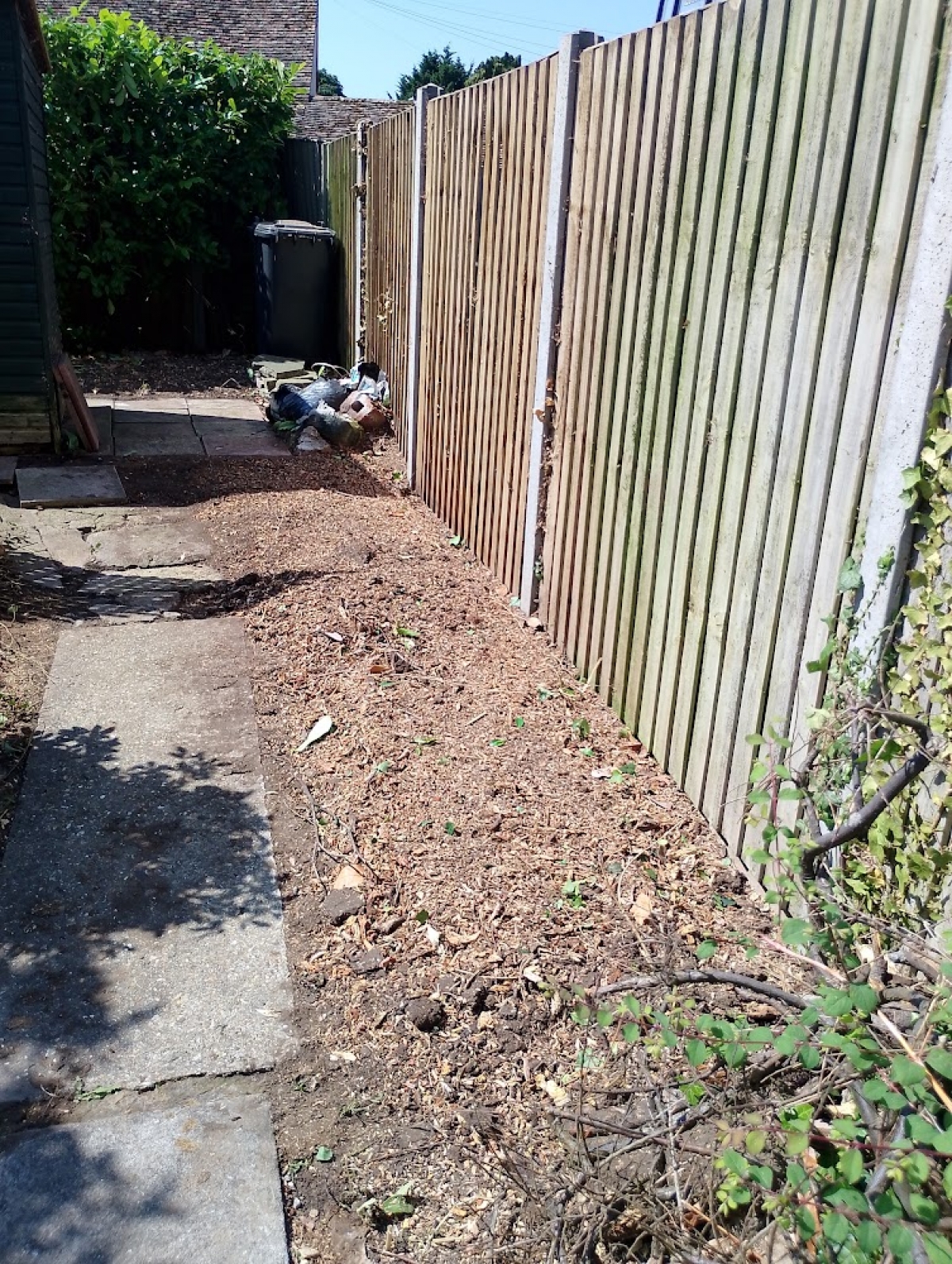Narrow access - Cambridge For all your stump grinding needs, big or small - just give us a call :-)
