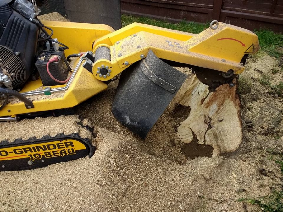 Our Work - Herts Stump Grinding and Removal -  The Tree Stump Removal Company
