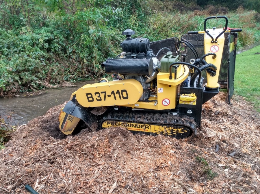 Before and After Stump Removal - Herts Stump Grinding and Removal -  The Tree Stump Removal Company