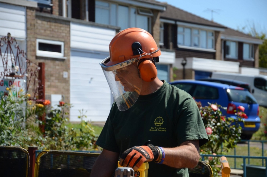 Why Choose Herts Stump Grinding?